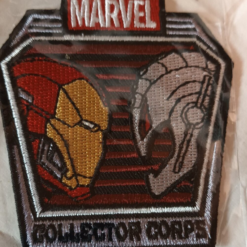 IRON MAN VS. ULTRON MARVEL COLLECTOR CORPS CLOTHES PATCH FUNKO
